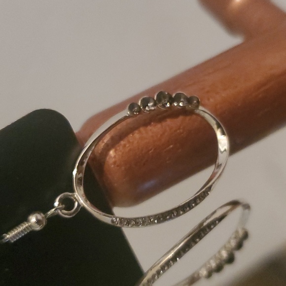 EARRINGS - Picture 2 of 5